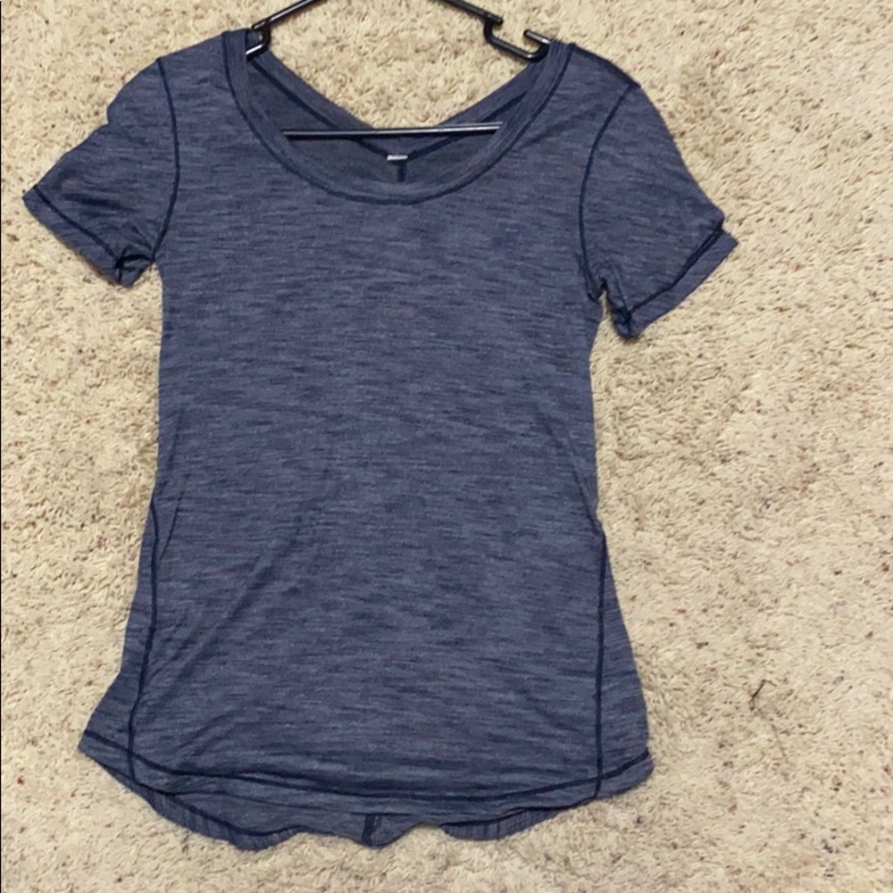 Lululemon navy size 2 top
